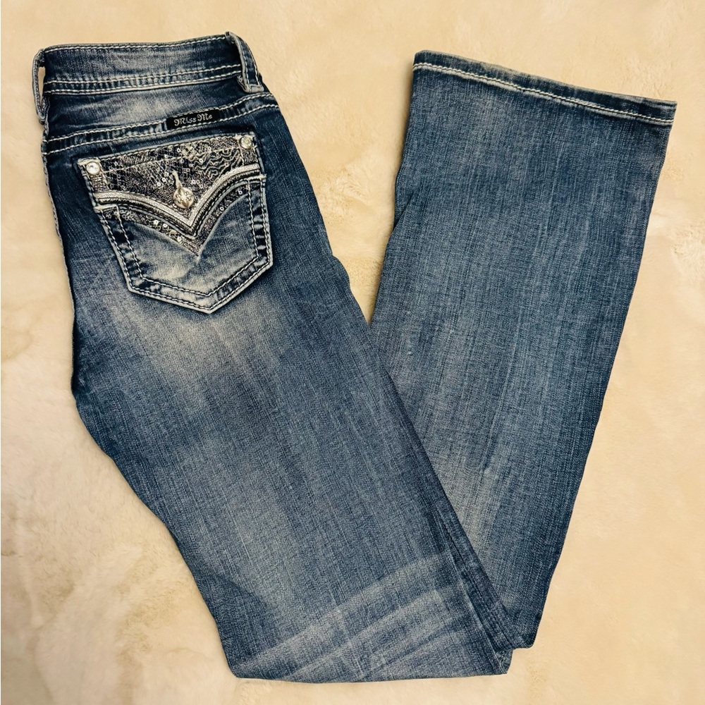 Miss Me boot cut jeans women’s 26-ish (actual girl’s 16) Never worn.  Vintage.